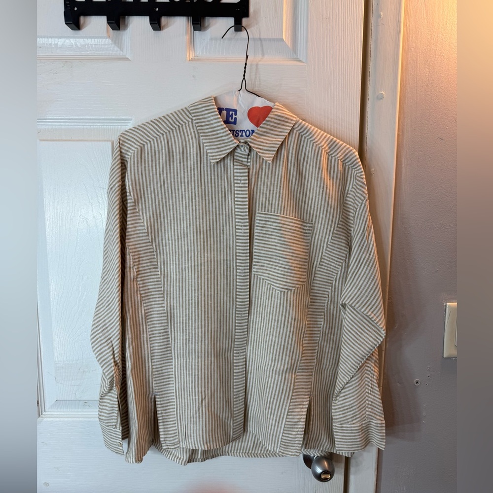 Vineyard vines white and tan stripe linen shirt
